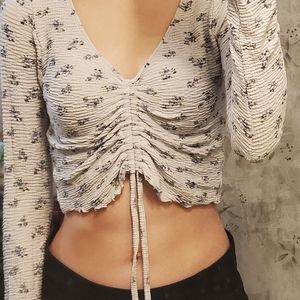 Hollister: Ruched Drawstring Floral Crop Top